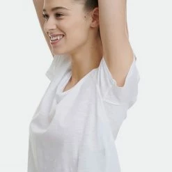 Η καλύτερη συμφωνία 😉 T-shirts | Μπλούζα κοντό μανίκι BodyTalk V-Neck Γυναικείο T-Shirt White ⭐ -Ηλεκτρονικό κατάστημα 24 μπουκαλιών bodytalk bdtkwco v neck tshirt 100co 5